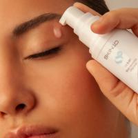 Skin10 Eye B-Lift · Contorno de ojos · Anti-arrugas y anti-bolsas · Medichy Model - details 0