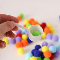 Juego De Aprendizaje Sensorial Montessori Para Niños Juguete De Coloración Y Alineación 78 Piezas Set De Pompom Para Niños De Preescolar Y Jóvenes - details 1