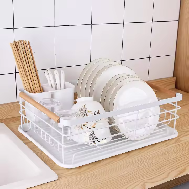 JUPPLIES Escurreplatos de Acero Inoxidable con Soporte para Utensilios Extraible, Portavasos y Estante de Gran Capacidad - Escurridor de Platos con Bandeja de Goteo - 43x31x14cm - 1