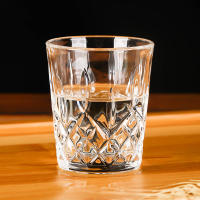 Vasos De Vino Pequeños De Vidrio Embossado 50ml 12/8/6/4/2 Piezas Engraved Para Baijiu Té Y Spiritus Disponibles En Diferentes Paquetes - details 0