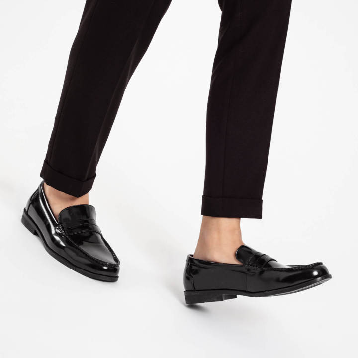 MaxMady K579 Zapatos Mocasin Liso Brillante Punta Redonda Hombre