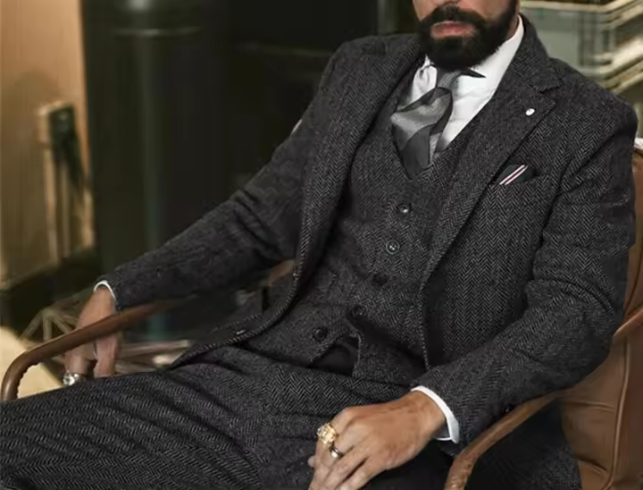 Traje De Invierno Para Hombre Gris Oscuro Tweed Ajustado Herringbone Traje De Noche Formal 3 Piezas Boda (Chaleco + Chaqueta + Pantalones) - 1