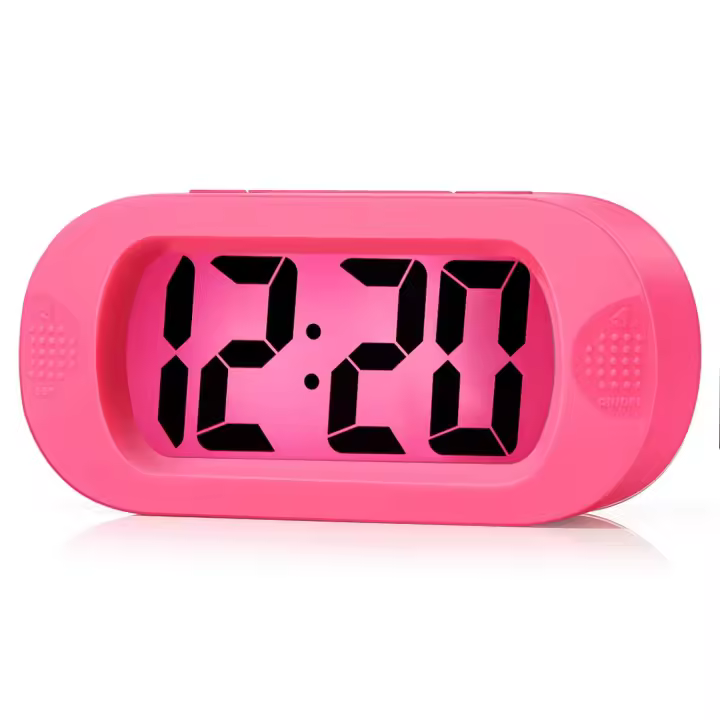 Reloj despertador digital de viaje con función de repetición y luz nocturna. Despertador de noche sencillo y fácil de configurar para niños. Sonido ascendente. Alimentado por batería (verde). - 1