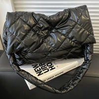 Bolso De Hombre Para Mujer En Nylon Suave With Correa Ajustable Gran Capacidad Estilo Moderno Para Uso Diario En La Oficina Colores Disponible: Plata Champán Blanco Negro - details 2