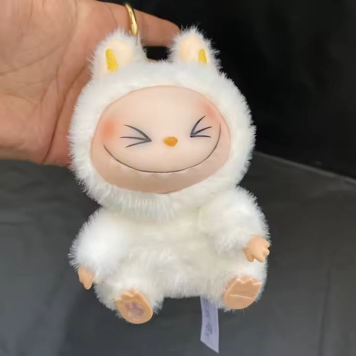 Decoraciones de escritorio de Anime Labubu, serie sentada, adornos en miniatura, muñecas, juguetes, bonitos regalos de cumpleaños - 1