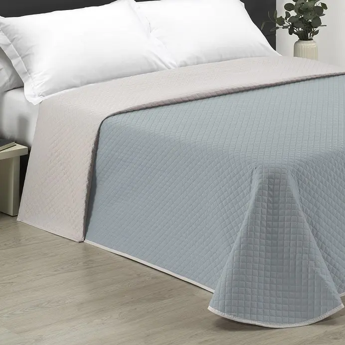 DHESTIA HOME Colcha Bouti Reversible Verano Cojines Rombitos Celeste/Beige Dhestia Home - 1