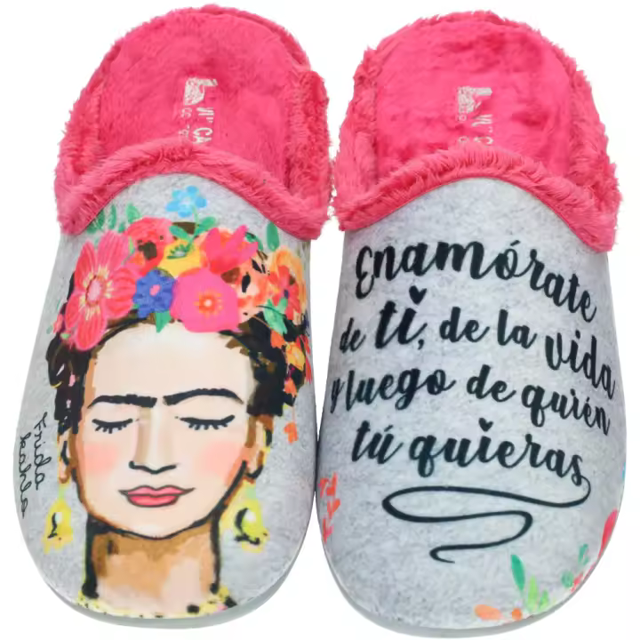 Zapatillas Casa marca VULCA-BICHA para mujer en color fuxia. CHINELAS FRIDA KAHLO - 1