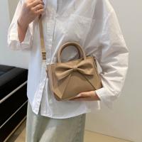 Bolso De Hombro Para Mujer De Cuero PU Sólido Bolso De Mochila Casual Para Comunicación Diaria Bolso De Correa Con Lazo Trendy - details 8