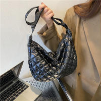 Bolso De Hombro Para Mujer Vintage De Nylon Impermeable Y Casual Bolso Hobo Crossbody Con Cierre De Cremallera Interior Líquido Suave - details 13