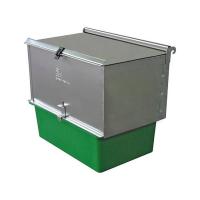 Nido para conejos con cuna exterior y cubeta verde fabricado por Gómez y Crespo - details 0