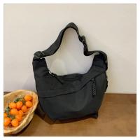Bolso De Hombro De Nylon En Forma De Dumpling Gran Capacidad Bolso Cruzado Ligero Bolsa De Bajo Pecho Casual - details 8