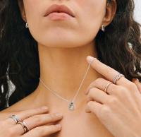 PANDORA Colgante y collar de doble anillo en plata 925 con circonitas transparentes - details 1