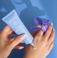 APIVITA AQUA BEELICIOUS BB CREAM Crema Fluida Iluminadora Hidratante SPF 30 con color (40ml) - details 0