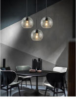 Lámpara Colgante De Vidrio Sférico Minimalista Nórdica En Ambar Fumé Gris Con Metal Antiguo Dorado Para Decoración Interior - details 4