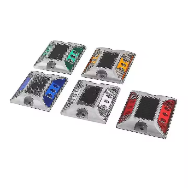 Luz LED de carretera de aluminio resistente al agua y con energía solar - 1