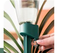 Riega Automático Para Plantas En Macetas Drip Irrigación Horóscopos Self Watering Pot Plástico Para Jardín Y Flores - details 2