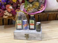 Lote de 10 Miniaturas de Bebida en Chupito de Cristal y Bote de Caramelos en Bolsa de Regalo con Lazo - Regalos Originales para Invitados de Boda, Aniversarios, Comuniones, Bautizos, Cumpleaños y Despedidas de Soltero/Soltera - details 2