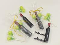 Lote de 10 sacacorchos en forma de botella con imán y dos caramelos con palo sabor a mojito en bolsa de regalo - Regalos para invitados de boda,  comuniones, bautizos, aniversarios - details 0