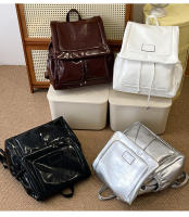 Bolso tipo mochila para el hombro con colgante, moderno, sencillo, informal y de gran capacidad para mujer, con textura y estilo. - details 8