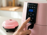 Freidora Jocca de aire caliente digital de la línea Sweet en color rosa con 3.8L de capacidad,1450W de potencia, pantalla táctil LCD, 8 programas preestablecidos, temporizador hasta 60 minutos, control de temperatura entre 80ºC y 200ºC - details 2
