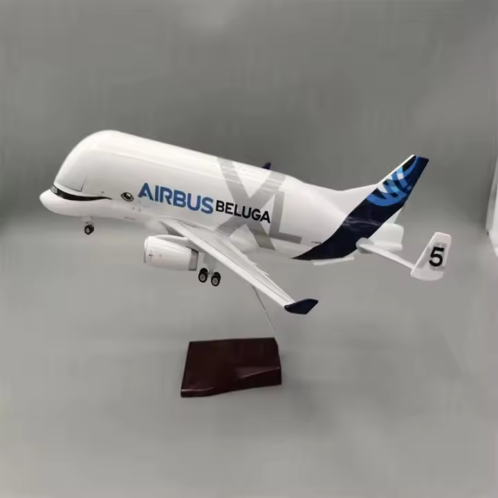 Modelo De Avión Airbus A300-600 Beluga Airlines 42cm Escala Aluminio Kit De Accesorios Para Decoración Del Hogar Y Jardín - 1