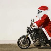 3Pcs Cubierta De Peluche Para Casco De Motocicleta Navidad Estilo Papá Noël Material Poliéster Y Algodón Regalo Personalizado Para Viajes Al Aire Libre - details 3