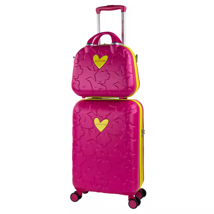 Maleta de Cabina y Neceser a juego Agatha Ruiz de la Prada –  Rosa Fucsia con Relieve Troquelado, RPO Ultraligero, Ruedas 360° y Candado TSA -  Colección Iconic - 1