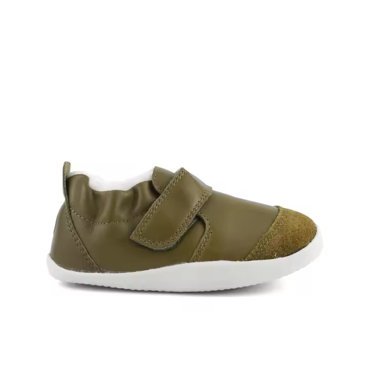 Bobux Xplorer Casual Shoes Arctic Olive  - Zapatos infantiles de piel con tira autoadherente y cierre elástico - 1