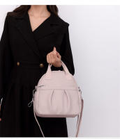 Mochila versátil para mujer, nueva mochila de estudiante de cuero suave de PU, impermeable, de color sólido, sencilla, de gran capacidad. - details 7