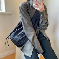 Bolso De Hombro De Nylon Grande Para Mujer Bolso De Viaje Ligero De Color Sólido Estilo Casual Bolso Cruzado Designer Bolso Hobo Monedero - details 6
