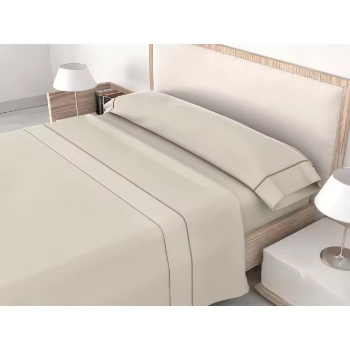 Mercatienda.es Sábanas de Hostelería para cama verano Lisa arena con Jaretón ROOMERS – 50% Algodón y 50% Poliéster - 1