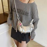 Bolso De Hombro Para Mujer Elegante Bolso De Mano Trendy Cruzado Minimalista Chic Para Diario Y Noche Con Cadena Bolsos De Viaje De Diseñador - details 15