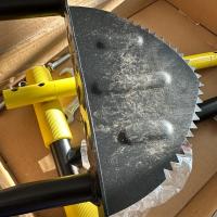 Afilador De Césped Manual En Forma De Luna Mitad Con Borde Serrado Herramienta De Poda De Mano Para Jardín - details 4