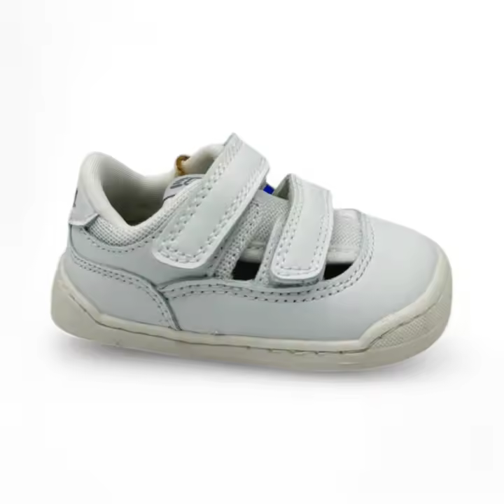 Sandalias marca Mustang para infantil en color blanco - 1