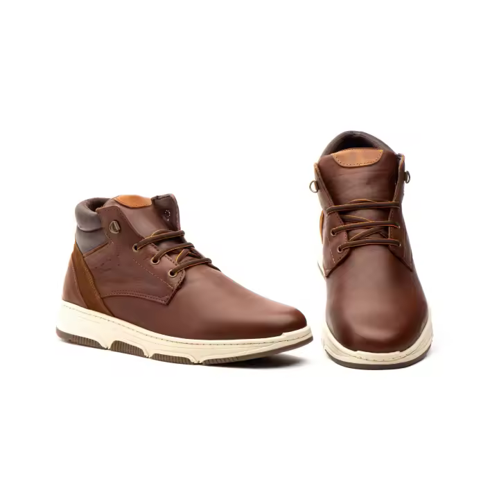 MºR83-8430 Marrón  Hecho en España Botín Hombre Piel Marrón Cordones Route 83 Numeración: 39-45 Marca: Route 83 Introduce un toque de elegancia artesanal con las botas de la marca Route 83. Confeccionadas con cuero de alta calidad en tono mar - 1
