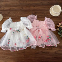 Vestido De Princesa Para Bebé Verano Con Manga Puff Y Gran Lazo Bordado De Fresa Falda Enredadera Para Niñas Ropa De Salir - details 1