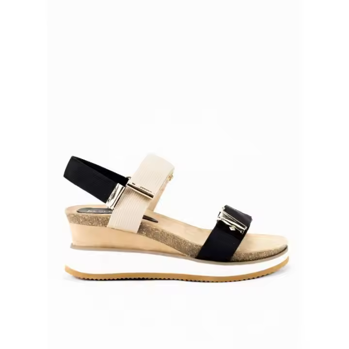 Sandalia Deportiva con Cuña en Color Negro - 1