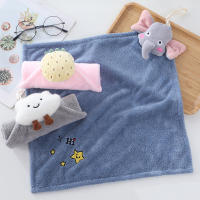 Toalla Cuadrada De Fleece Para Niños Coral Suave Y Gruesa Absorbente De Agua Con Dibujos Animados Colgante Para El Hogar - details 7