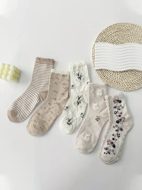 5 Pares De Calcetines Largos Japoneses Para Mujer Estilo Literario Primavera Otoño Invierno Diseño Floral Suaves Y Versátiles - 1