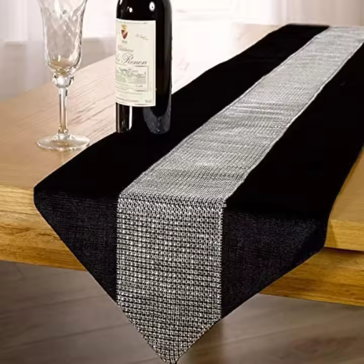 Camino de mesa de terciopelo de lujo Time to Sparkle con diamantes, chenilla de terciopelo grueso, satén con borlas, para Navidad (terciopelo negro, camino de mesa de 32 x 250 cm) - 1