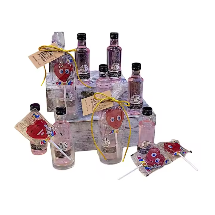 Lote de 10 miniaturas de Puerto de Indias Fresa con piruleta en chupitos de cristal - Regalos originales para invitados de boda, comuniones, bautizos y aniversarios - 1