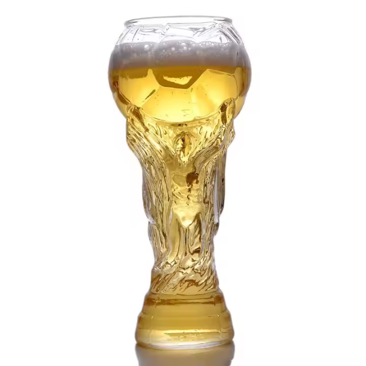 Día del Padre regalo fútbol pinta taza, novela Copa del mundo cerveza, creativo pinta taza, diversión cerveza taza, Fútbol cerveza taza, regalo de los hombres (600ml) - 1
