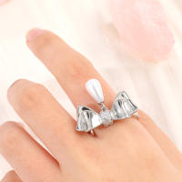 Encanto Anillo de aleación con forma de lazo y perlas de imitación para mujer,
anillos grandes elegantes de cristal para fiesta de boda, joyería Simple de moda, regalo para niñas - details 6