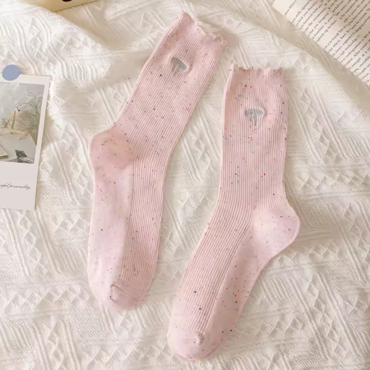 Calcetines De Mujer Coloridos Sueltos Sin Pelaje De Primavera Verano High Tube Estilo Callejero Suave Tejidos De Algodón - 1