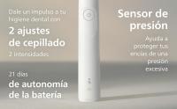 Pack doble Cepillos Series 5300 | Incluye cepillo negro Series 5300 + cepillo blanco Series 5300 y 1 funda de viaje Slim negra + 1 funda de viaje Slim blanca. Cada cepillo incluye 1 cabezal de blanqueamiento Optimal White W2. El kit incluye 1 cargador USB - details 2