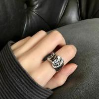 Anillo de VIVIENNE WESTWOOD with Lasso para cinturón, Anillo with Letra personalizada, gift - details 5