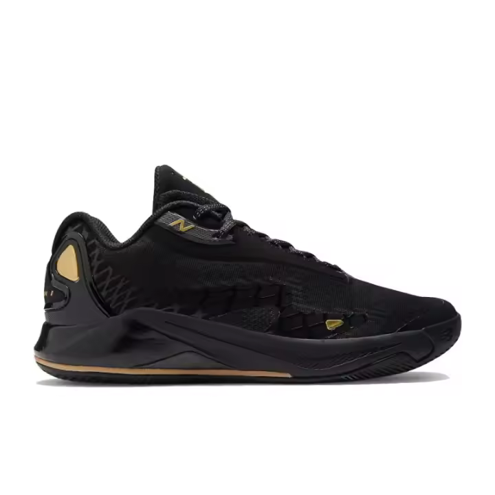 Zapatillas New Balance Kawhi 4 black and gold NEW BALANCE - 1