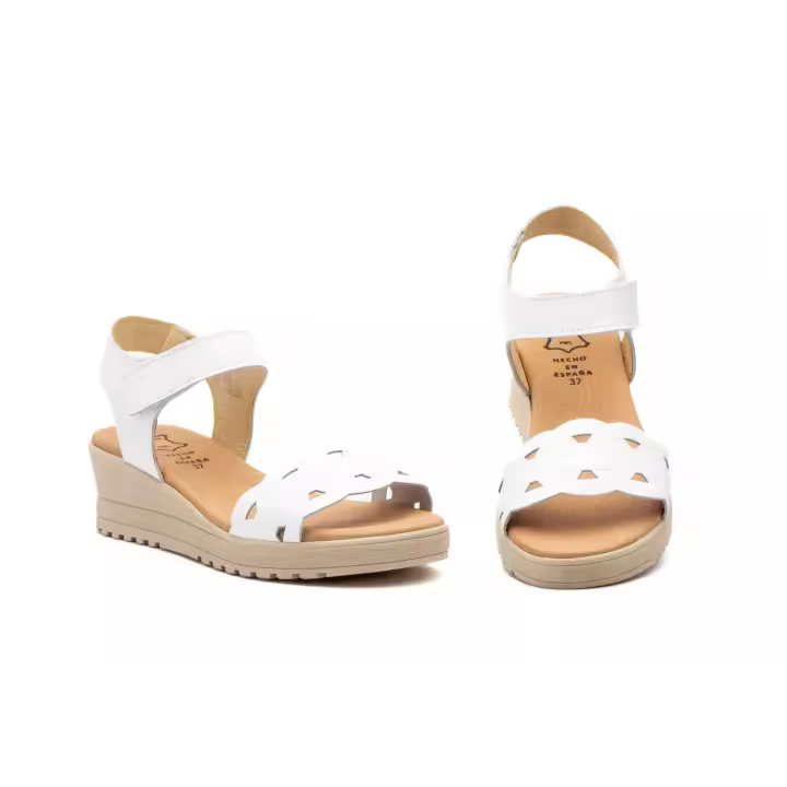 AE-648 Beige-Blanco y Cuero Hecho en España Sandalias Mujer Piel Beige Cuña Velcro Numeración: 35-41 Marca: Alto Estilo sandalia con planta de gel muy comoda con pala picada y correa con velcro ideales para el verano - 1