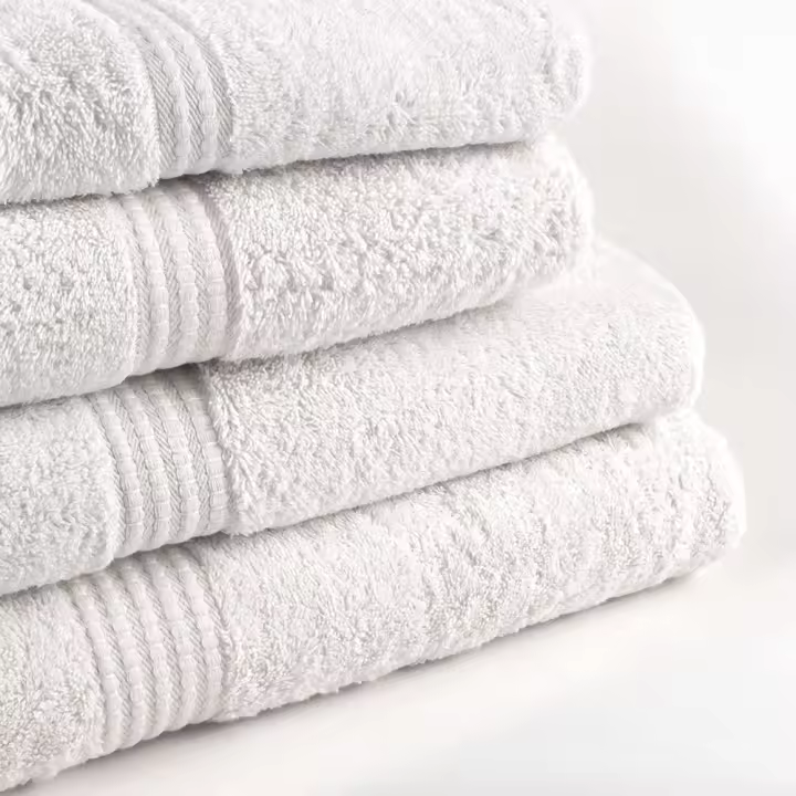 Tramas+ Juego de 4 Toallas Premium 700gr | 100% Algodón | Secado Rápido y Absorbente - 1