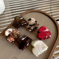 Pinza Para El Pelo Creativa Y Fashion En Forma De Corazón Para Mujeres Y Niñas Accesorio De Moda De Acetato Clips Para El Cabello Regalo Adorable - details 3